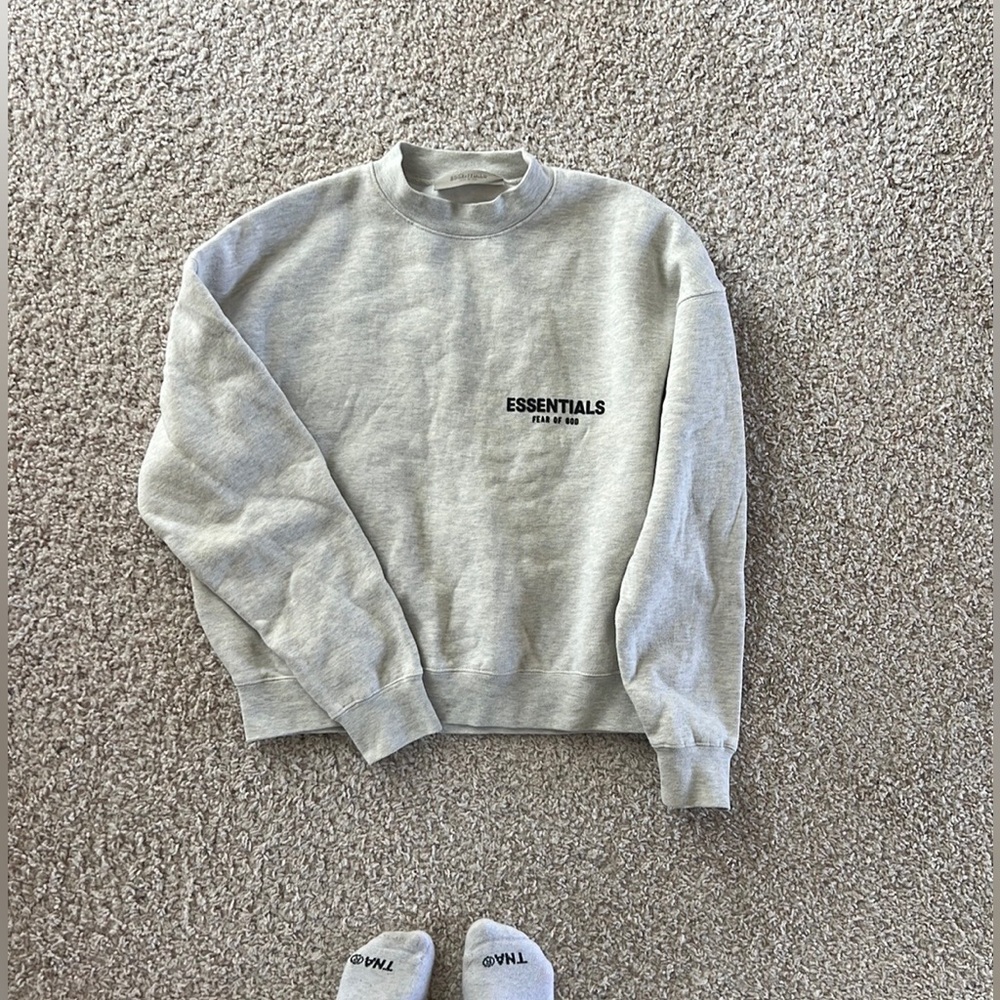 FEAR OF GOD FOG ESSENTIALS CREWNECK SWEATSHIRT